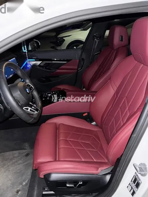 بي ام دبليو 520 2024 أبيض مستعملة للبيع - 2