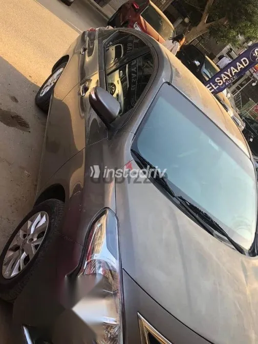 Nissan Sunny 2018 Gray Used for Sale - 4