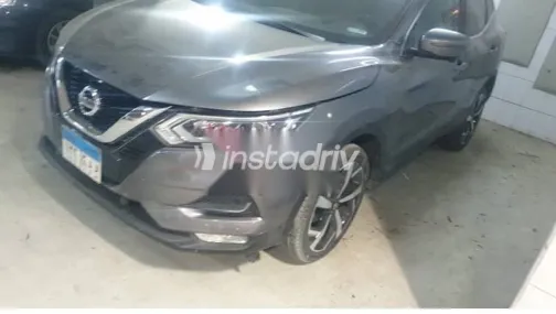 Nissan Qashqai 2019 Gray Used for Sale - 2