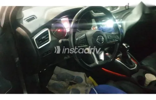 Nissan Qashqai 2019 Gray Used for Sale - 3