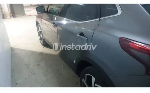 Nissan Qashqai 2019 Gray Used for Sale - 4