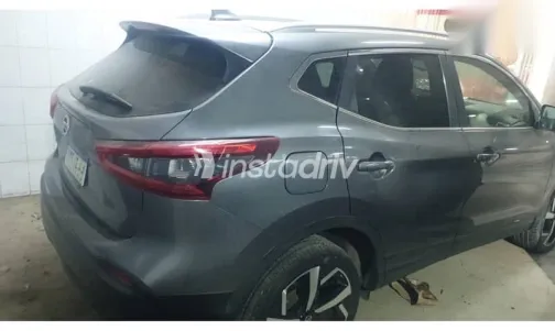Nissan Qashqai 2019 Gray Used for Sale - 5
