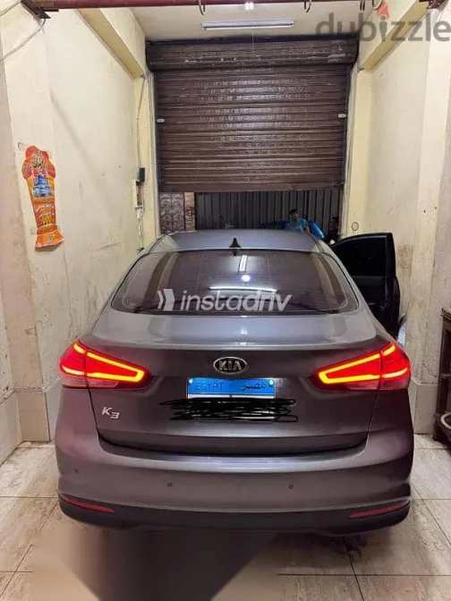 Kia Cerato 2017 Gray Used for Sale - 4