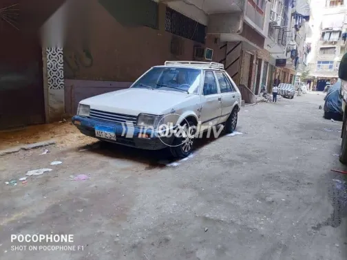 مازدا 323 1982 أبيض مستعملة للبيع - 3
