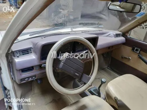 مازدا 323 1982 أبيض مستعملة للبيع - 5