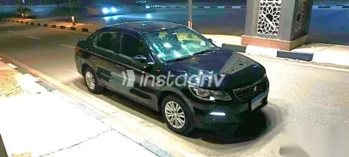 بيجو 301 2019 أسود مستعملة للبيع - 2