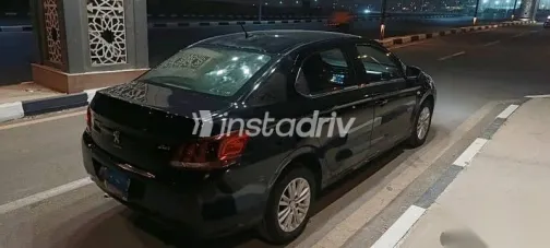 بيجو 301 2019 أسود مستعملة للبيع - 5