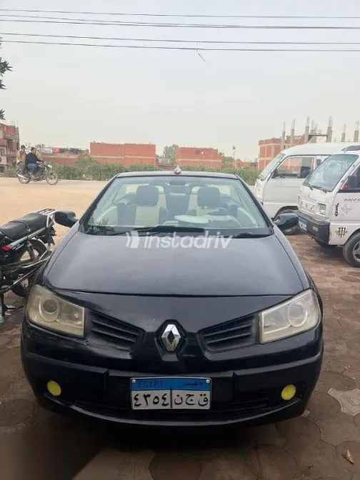 رينو ميجان 2005 أسود مستعملة للبيع - 4