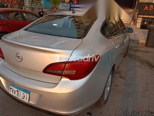Opel Astra 2016 Silver Used for Sale - 4