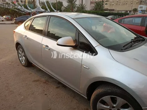 Opel Astra 2016 Silver Used for Sale - 8
