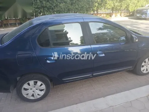 رينو لوجان 2019 أزرق غامق مستعملة للبيع - 4