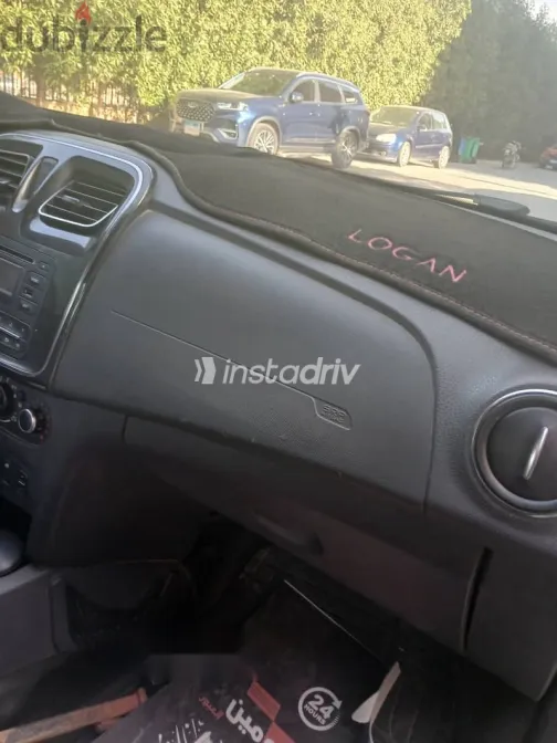 رينو لوجان 2019 أزرق غامق مستعملة للبيع - 6