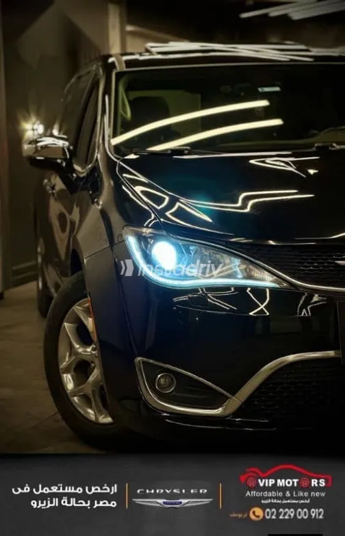 Chrysler Pacifica 2019 Black Used for Sale - 4