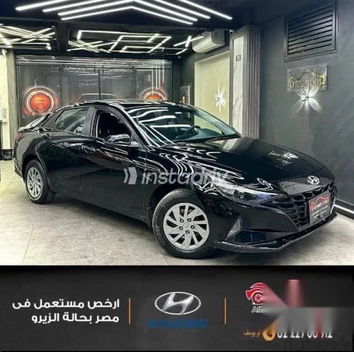 هيونداي إلنترا 2021 أسود مستعملة للبيع - 2