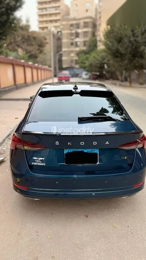 Skoda Octavia 2021 Dark Blue Used for Sale - 2