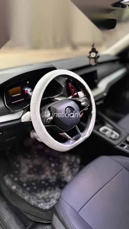 Skoda Octavia 2021 Dark Blue Used for Sale - 3