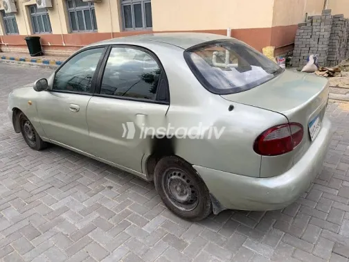 دايو لانوس 1999 ذهبي مستعملة للبيع - 3