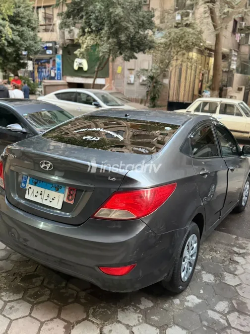 هيونداي اكسنت 2021 أبيض مستعملة للبيع - 3