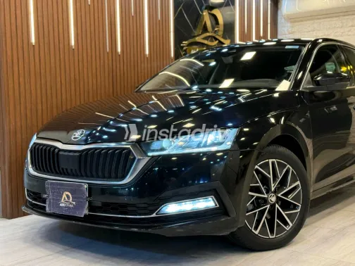 سكودا اوكتافيا 2022 أبيض مستعملة للبيع - 5