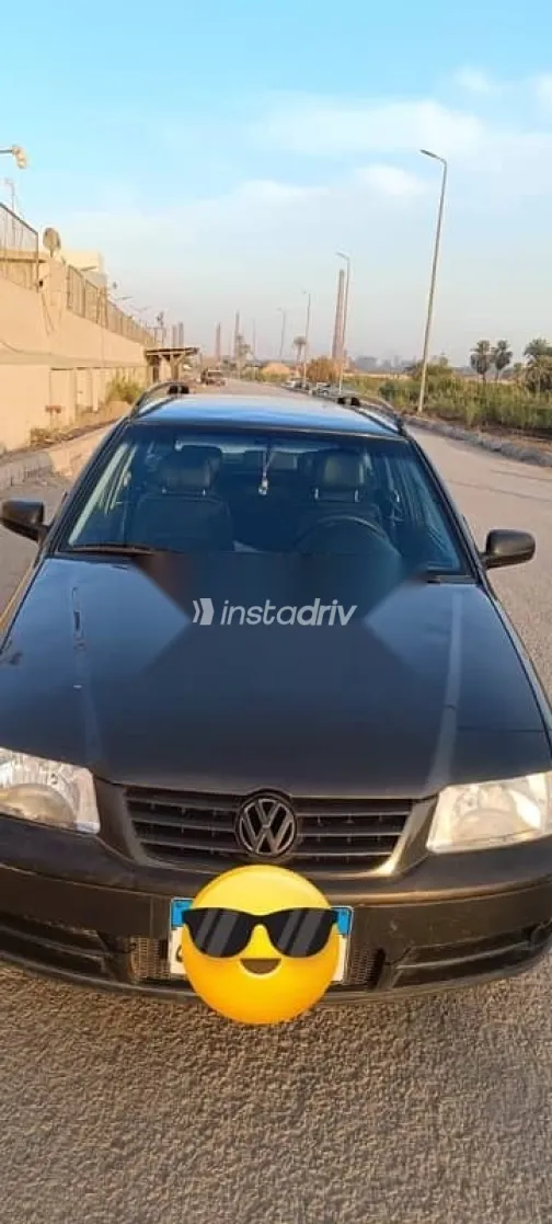 فولكس فاغن باراتى 2004 أسود مستعملة للبيع - 1