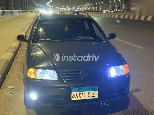 فولكس فاغن باراتى 2004 أسود مستعملة للبيع - 9