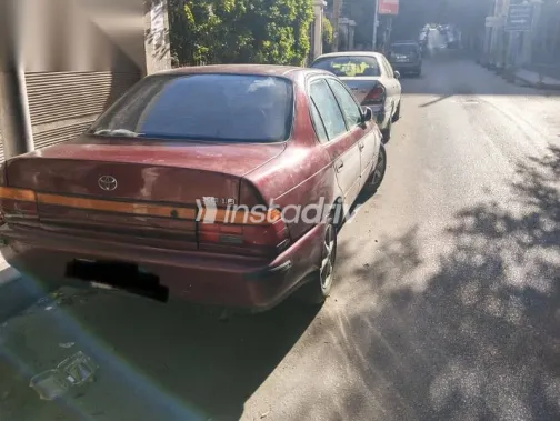 تويوتا كورولا 1993 أحمر مستعملة للبيع - 8