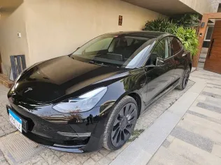 تسلا موديل 3 2023 أسود مستعملة للبيع