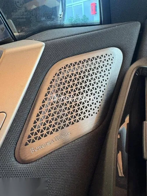 BMW IX 2025 Silver Used for Sale - 3