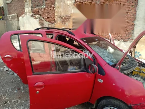 جيلي باندينو 2010 أحمر مستعملة للبيع - 3