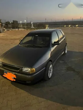 سيات ابيزا 1994 رمادي مستعملة للبيع