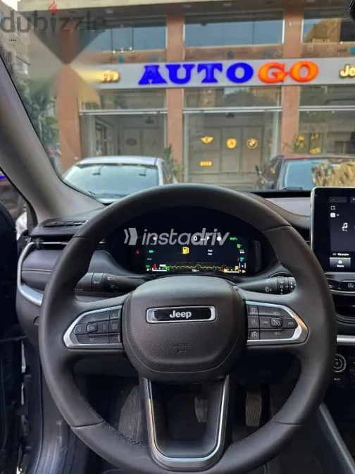 جيب كومباس 2025 رمادي جديدة للبيع - 3