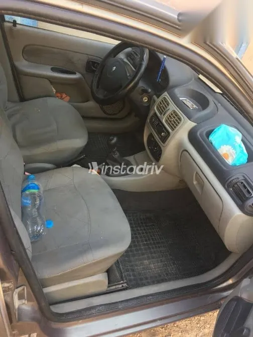 رينو كليو 2003 فضي مستعملة للبيع - 4