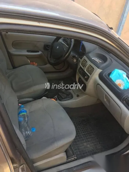 رينو كليو 2003 فضي مستعملة للبيع - 5