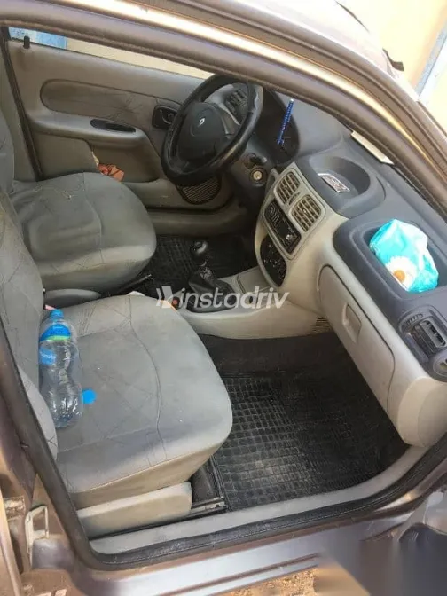 رينو كليو 2003 فضي مستعملة للبيع - 7