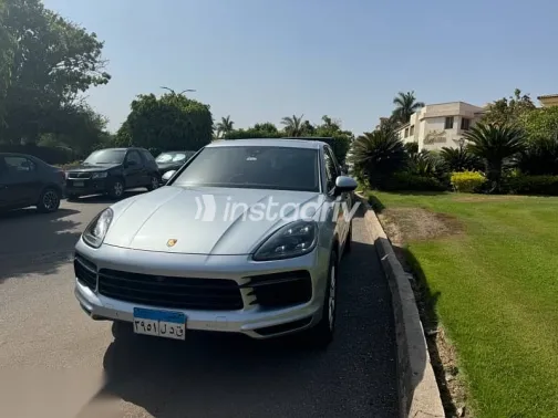 Porsche Cayenne 2020 Silver Used for Sale - 2