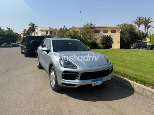 Porsche Cayenne 2020 Silver Used for Sale - 3