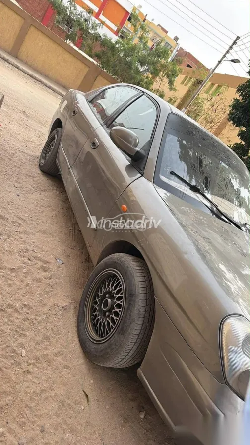 دايو نوبيرا 2004 رمادي مستعملة للبيع - 3