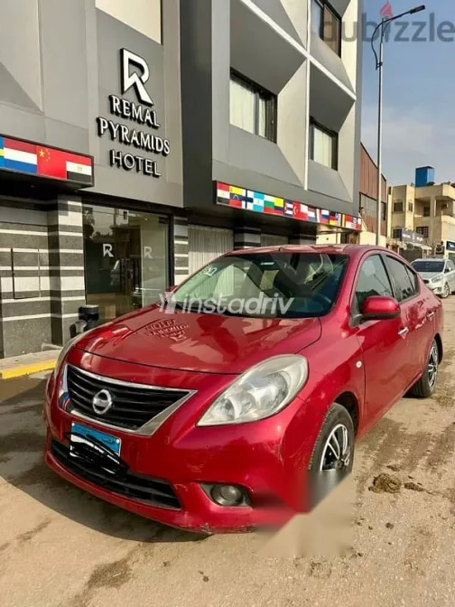 نيسان صنى 2014 أحمر مستعملة للبيع - 5