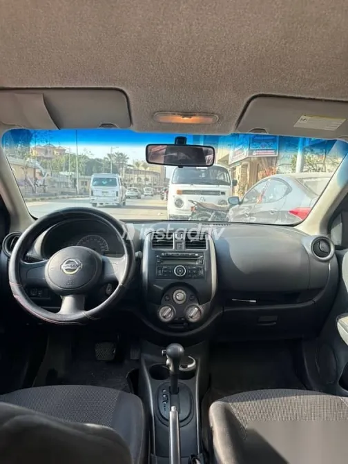 نيسان صنى 2014 أحمر مستعملة للبيع - 7