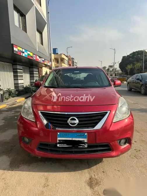 نيسان صنى 2014 أحمر مستعملة للبيع - 9