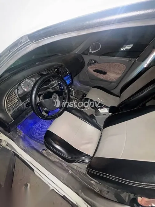 دايو نوبيرا 2003 أبيض مستعملة للبيع - 1