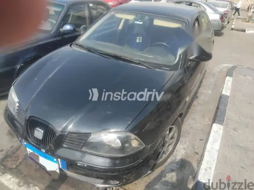 سيات ابيزا 2006 أسود مستعملة للبيع - 3