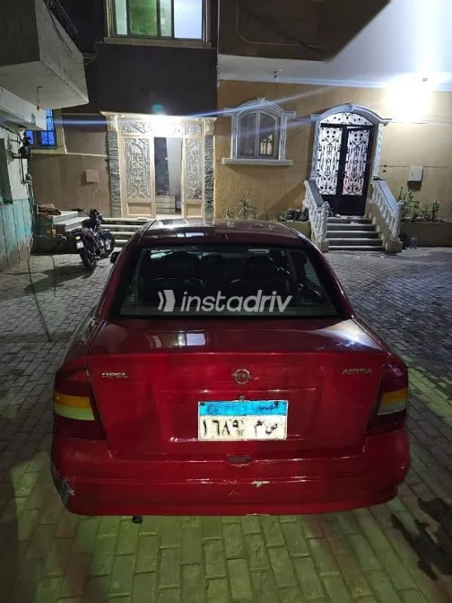 اوبل أسترا 2000 أحمر مستعملة للبيع - 6