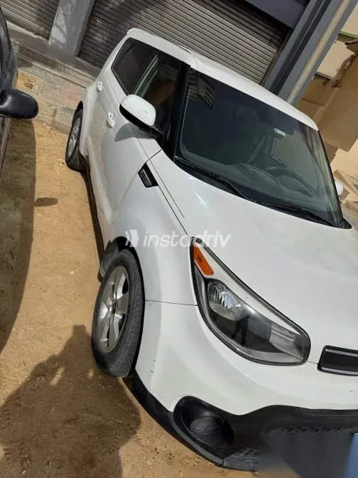 كيا سول 2019 أبيض مستعملة للبيع - 2