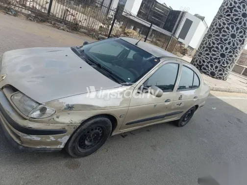 Renault Megane 1999 Gold Used for Sale - 4