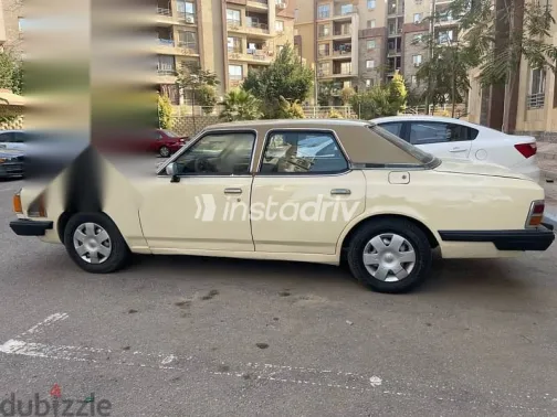 مازدا 929 1980 بيج مستعملة للبيع - 3