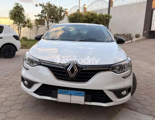 Renault Megane 2021 White Used for Sale - 1