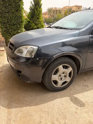 اوبل كورسا 2006 أبيض مستعملة للبيع