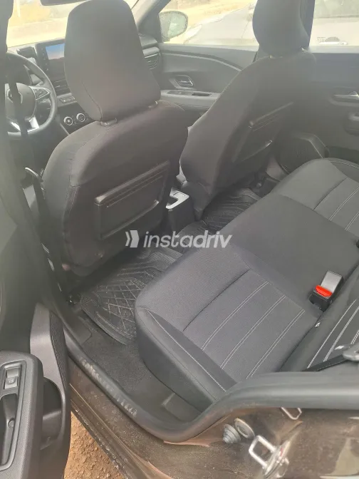 رينو تاليانت 2026 أبيض مستعملة للبيع - 3