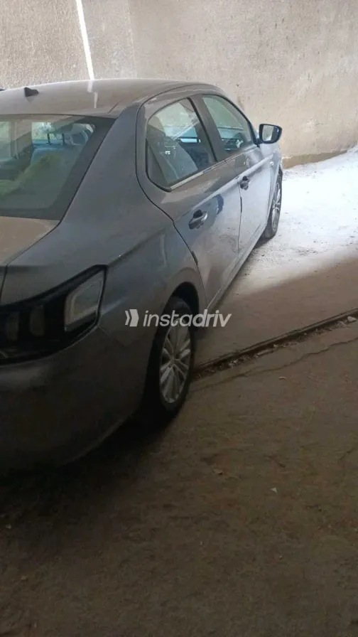 بيجو 301 2020 أبيض مستعملة للبيع - 7